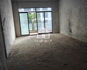 南宁意洲嘉园盛景 4房2厅137万