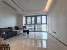 源 解放碑核心江景 精装 两房 满二101平仅210万