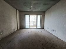 单价6字头买 民大地铁口南北通透四房 现房现证75万可售