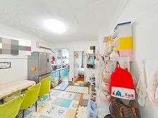 公房中的战斗机,大一房,视野好