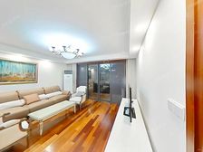 华光城高区三房,房东诚意出售,看房方便,车位充足 来了就看