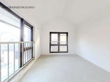 房子满两年 诚心出售 价格可以谈 小区景观轴位置