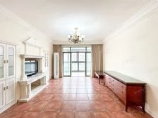 四季晶源小区正四房,南北通透,带产权车位,约40万左右