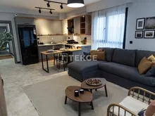 库萨达斯小区新建带泳池公寓