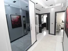 在贝伊利克杜祖(Beylikdüzü)待售的公寓靠近海滩