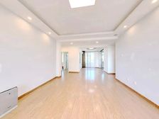 虎滩帝柏湾南北通透3室大平层 户型方正 环境好 出行便利