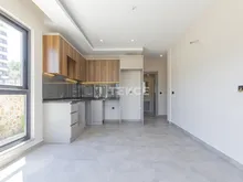 阿拉尼亚德米尔塔什(Demirta?)住宅楼内设计时尚的公寓