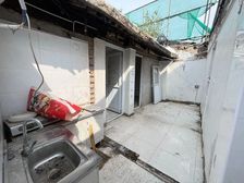 西城 院中院鼓楼西大街 两间北房院中院 整院只有两户适合居住