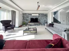 费特希耶穆拉酒店区的 4+1 栋带泳池别墅