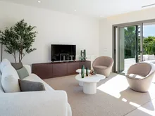 圣米格尔德萨利纳斯高尔夫度假村的独立豪华别墅