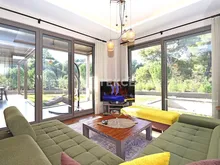 安塔利亚多塞梅尔蒂(D??emealt?)的带家具独立别墅