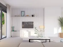 米哈斯(Mijas)拥有高尔夫球场景观的节能住宅