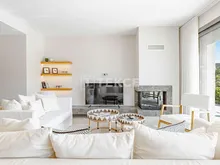 博德鲁姆居姆吕克(Gümü?lük)的石材独立别墅带私人泳池