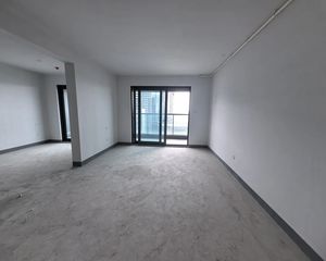 滨河沁月府4室2厅2卫南朝向368.0万元/套出售