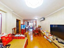 二环边地铁口,70万精装有固定车位,电器全新东南向,满五