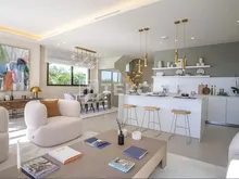 马贝拉( Marbella)封闭式社区海滨别墅