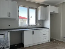 特拉布宗(Trabzon) D-5 高速公路边的现房公寓