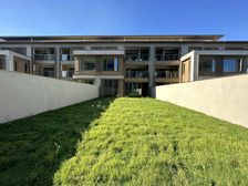 直降百万,稀缺华侨城300平大花园别墅,5层自带电梯井,急售