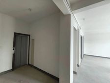 房东急售!包大税!美的大河 河景上叠有电梯 送车位露台!密码