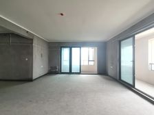 公园头排大平层四房三卫,单价一万