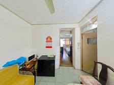 近地.铁,一梯两户,中间楼层,南北两房,采光好,看房有钥匙