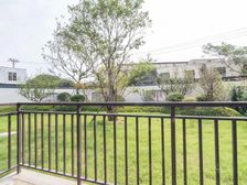 桃花院子 叠墅 下叠 毛坯 带大花园 随时看房