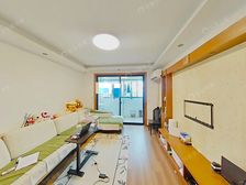 业主诚意出售 近菜市场 电梯房 前面无遮挡 视野采光开阔