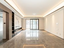 曼哈顿广场旁 华宇新城天境4室精装 中间楼层 全新未入住