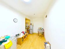 新梅花苑,低楼层一房,上下楼方便,满五年,位置安静,诚心卖