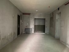 江北嘴 国金中心旁 轻轨6号线 西苑豪宅 朝南 看中庭无遮挡