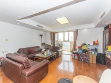 内环静安顶层复式250㎡送3个大阳台40㎡