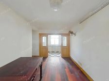 新出二房,业主诚心出售,低楼层,近公园。