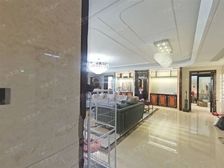 财富海景前排主推精装修大平层,可看江,满五年双车位