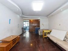 嘉定和政路南向三房 满五简装低层135平