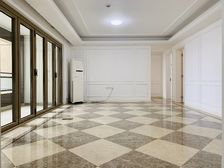 沙坪坝区 万科金色悦城五期 四房 169万