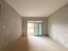 亏本急售 上证111平 急售57万 花溪御府 中间楼层 中庭