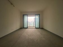 观音桥商圈 北滨路双轻轨 看江!看中庭 视野无遮挡 推荐!!