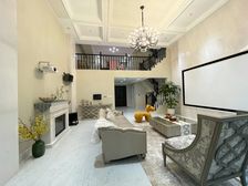 光环商圈墅 香港置地约克郡壹号湖畔 联排别墅带大花园+大露台