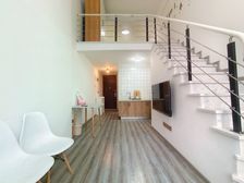 两江新区 中振湖霞郡 一房 58万