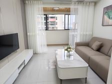 云峰阁小户型2室2厅 正南 精装修 楼层好