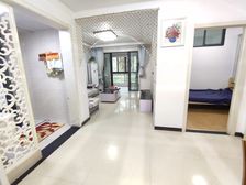 秀山湖壹号 2房 910000.0 南北通透