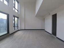 渝北区 龙湖舜山府三期叠拼 三房 472万