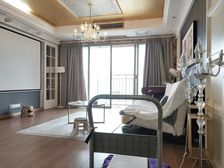朝天门 庆隆海客瀛洲二房135万