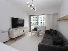 梅尔辛(Mersin)特杰(Tece)步行可达海边的时尚公寓