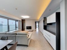 金沙湖品质小区,江景房,精装自住。旁边是金沙湖公园