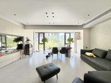 和玺 叠加实际面积200平轻奢百个装修婚房有3个车位可谈