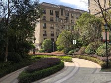 风格首岸4室2厅2卫南北朝向290.0万元/套出售