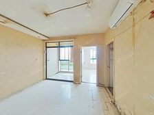 高区全南一房 视野好 采光赞 空关 方便看 可谈