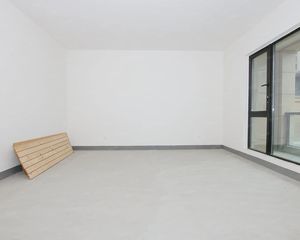 未科高品质排屋,超大花园,小区中间位置,边套私密性好。