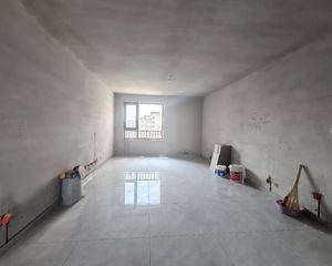 急售!出门保百 城市印象实用三室 高新片区 随时看房